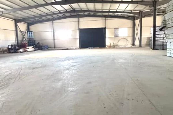 Ambient biznesi me qera 4+1 ne Durres - 5,500 Euro