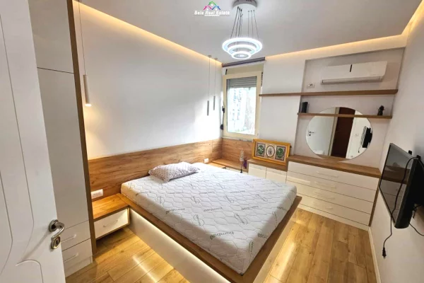 Shtepi me qera Apartament ne Tirane, 1+1, Mobilimi E mobiluar, Pagesa 50,000  Leke.
