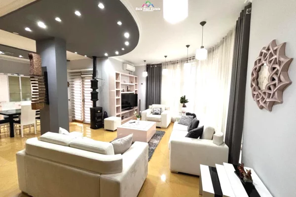 Casa in affitto 2+1 a Tirana - 1,500 Euro