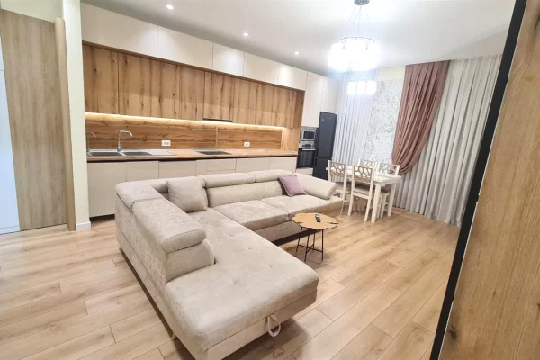 Casa in affitto 2+1 a Tirana - 830 Euro