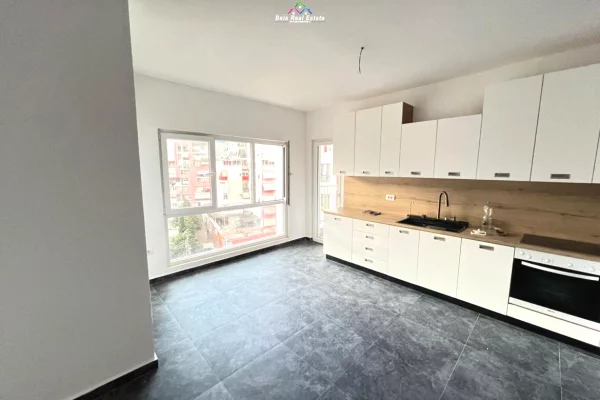 Zyre Me Qera 2+1 Tek Zogu i Zi (ID BZ2728) Tirane