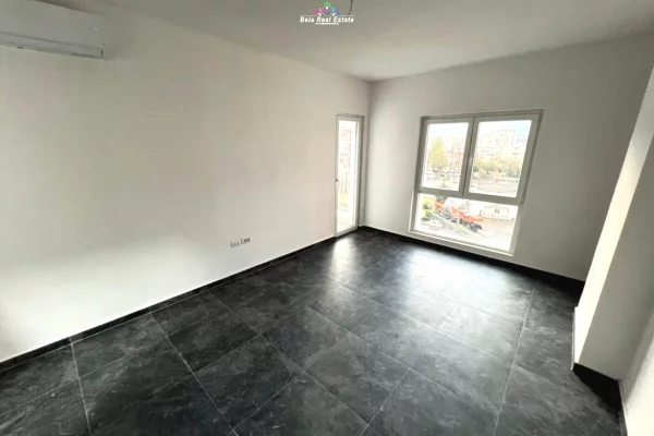 Zyre Me Qera 2+1 Tek Zogu i Zi (ID BZ2728) Tirane