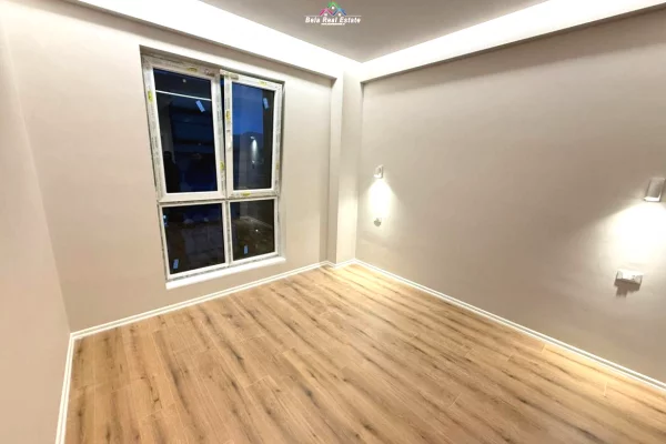Ambient biznesi me qera 3+1 ne Tirane - 900 Euro