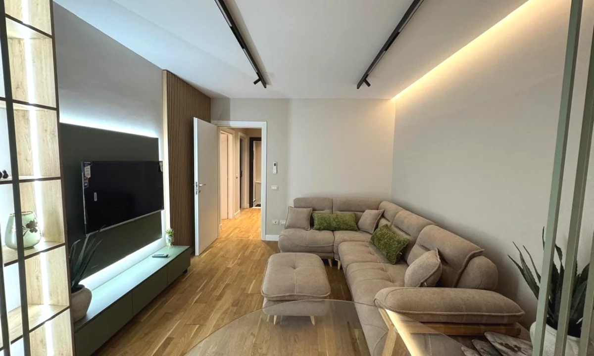 Appartamento in affitto a Tirana 1+1, Arredato