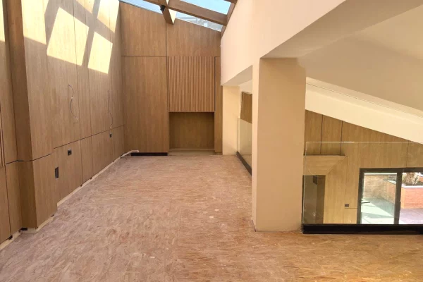 Villa di lusso in affitto a Tirana 3+1, Vuoto