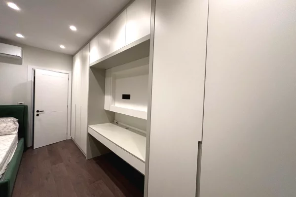 Appartamento in affitto a Tirana 2+1, Arredato