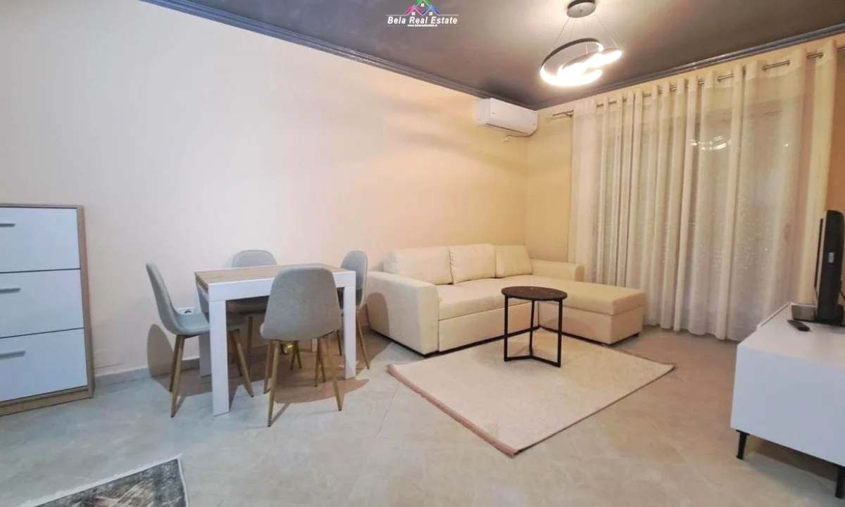 Appartamento in affitto a Tirana 2+1, Arredato