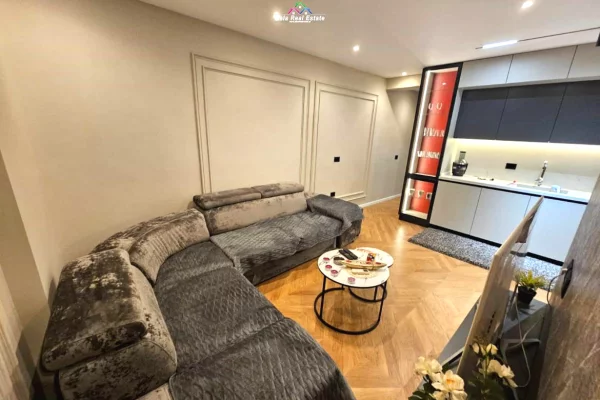 Appartamento in affitto a Tirana 1+1, Arredato