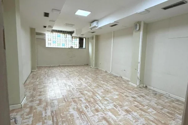 Ambient biznesi me qera 3+1 ne Tirane - 3,140 Euro