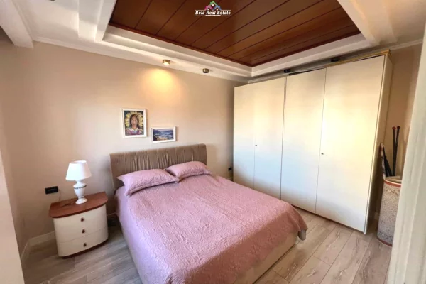 Appartamento in affitto a Tirana 2+1, Arredato