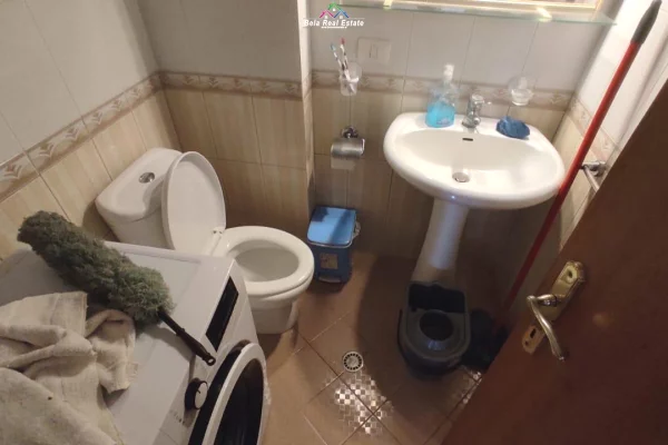 Appartamento in affitto a Tirana 2+1, Arredato