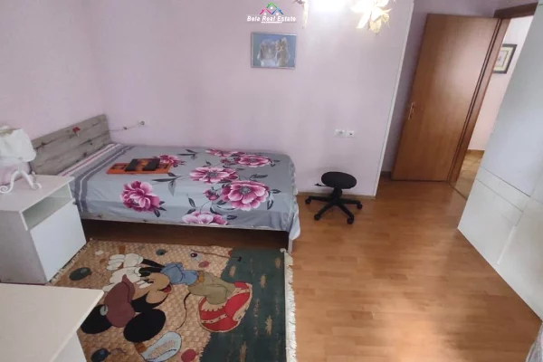 Appartamento in affitto a Tirana 2+1, Arredato