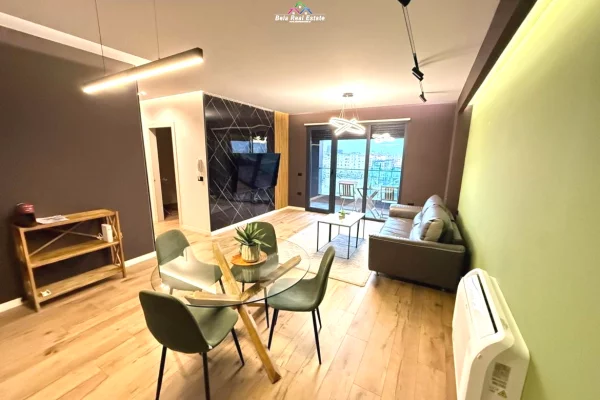 Casa in affitto 2+1 a Tirana - 1,300 Euro