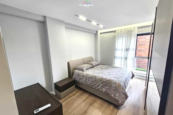 Shtepi me qera Apartament ne Tirane, 2+1, Mobilimi E mobiluar, Pagesa 900  Euro.