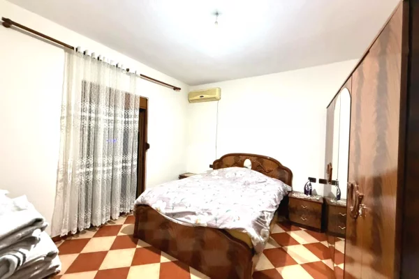 Casa privata/Indipendente in affitto a Tirana 2+1, Arredato