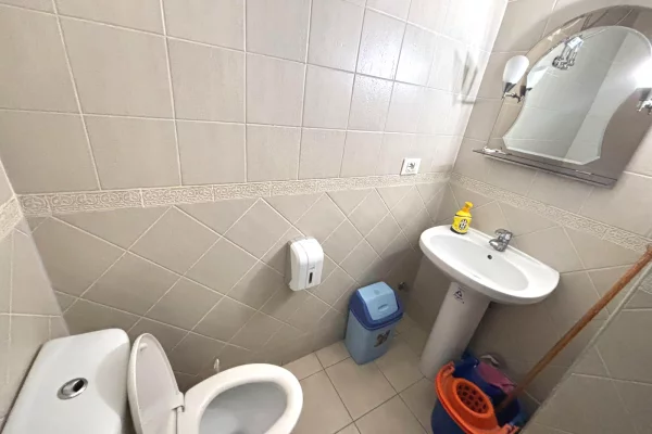 Shtepi me qera Apartament ne Tirane, Garsoniere, Mobilimi E mobiluar, Pagesa 42,000  Leke.