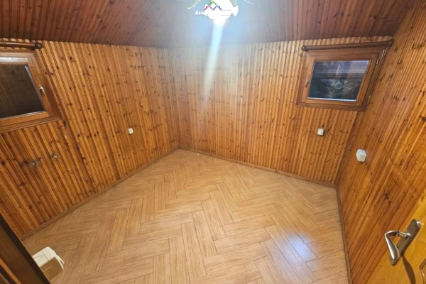 Casa privata/Indipendente in affitto a Tirana 7+1, Vuoto