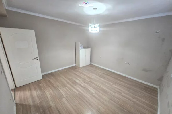 Casa privata/Indipendente in affitto a Tirana 7+1, Vuoto