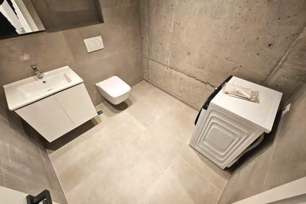 Shtepi me qera Apartament ne Tirane, 4+1, Mobilimi E mobiluar, Pagesa 3,400  Euro.