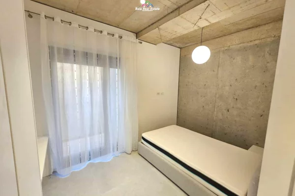 Shtepi me qera Apartament ne Tirane, 4+1, Mobilimi E mobiluar, Pagesa 3,400  Euro.