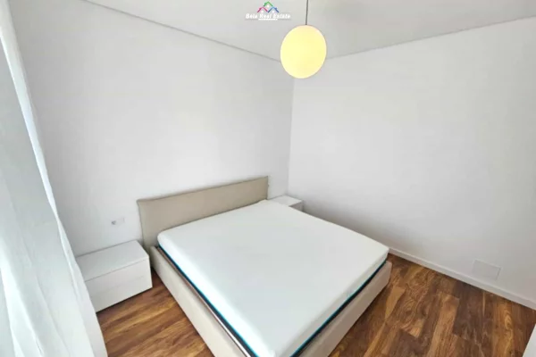 Shtepi me qera Apartament ne Tirane, 4+1, Mobilimi E mobiluar, Pagesa 3,400  Euro.
