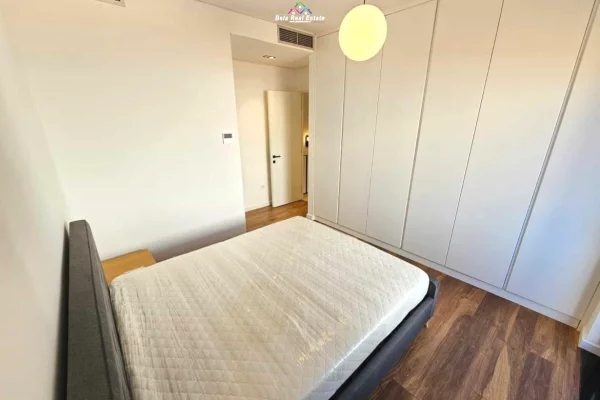 Shtepi me qera Vila Luksoze ne Tirane, 5+1, Mobilimi E mobiluar, Pagesa 3,400  Euro.