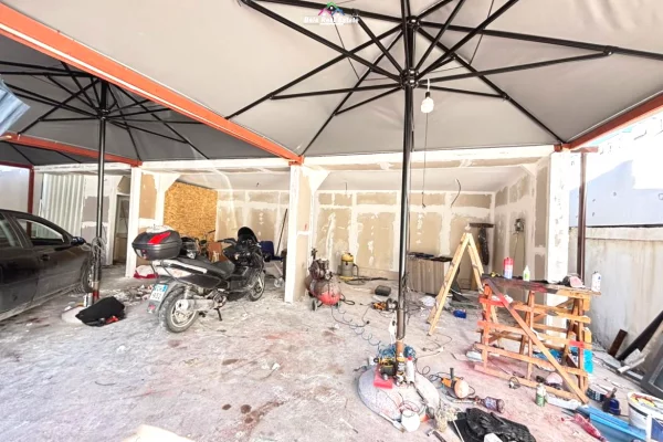 Lokal\Ambjent Biznesi Me Qera Tek Komuna E Parisit (ID BL2173) Tirane