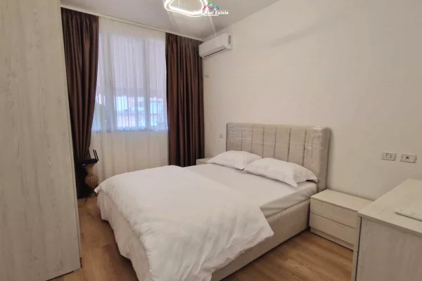 Shtepi me qera Apartament ne Tirane, 1+1, Mobilimi E mobiluar, Pagesa 1,040  Euro.