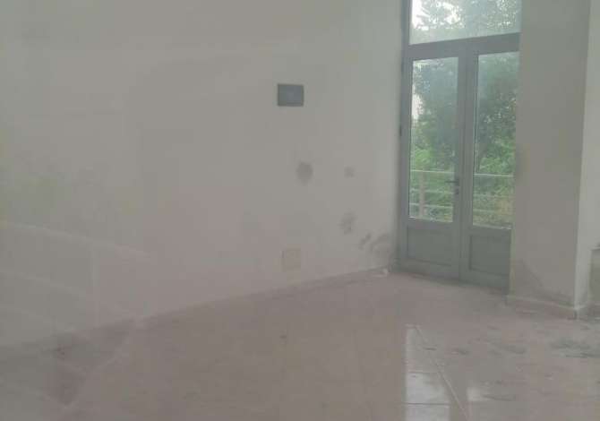Business Property in Sale 1+1 in Tirana - 25,000 Euro