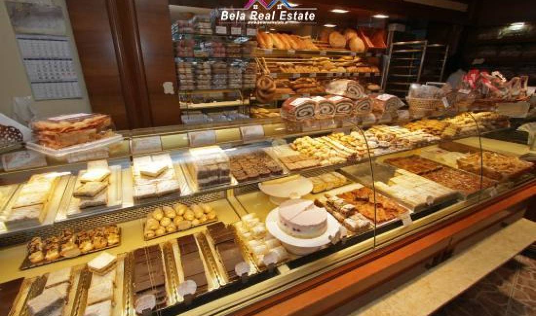 Shitet Dyqan Ne Bulevardin Zhan Dark(ID BD178), Tirana