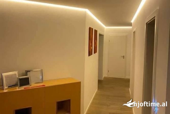 Construction and Restructurings a Tirana - 0 