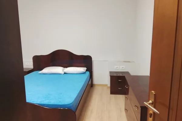 Shtepi me qera Shtepi Private ne Tirane, 1+1, Mobilimi E mobiluar, Pagesa 40,000  Leke.