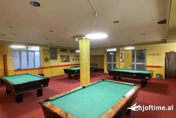 Ambiente Commerciale in Affitto 1+1 a Elbasan - 45,000 Leke