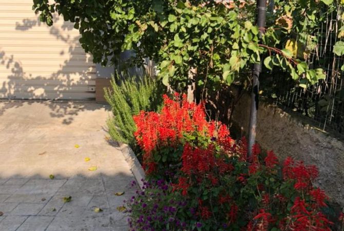 Shtepi ne shitje Vila Luksoze ne Tirane, 4+1, Mobilimi E mobiluar, Pagesa 300,000  Euro.