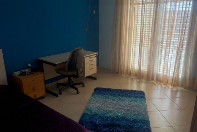 Shtepi ne shitje Vila Luksoze ne Tirane, 4+1, Mobilimi E mobiluar, Pagesa 300,000  Euro.