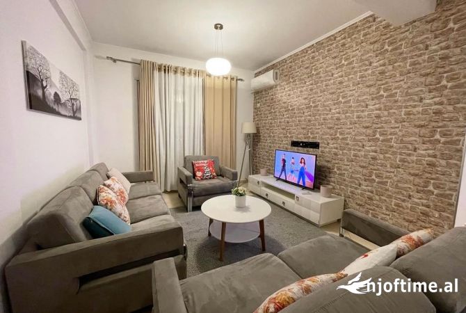 Per qira apartament 2+1 Tirana Golden Park 3