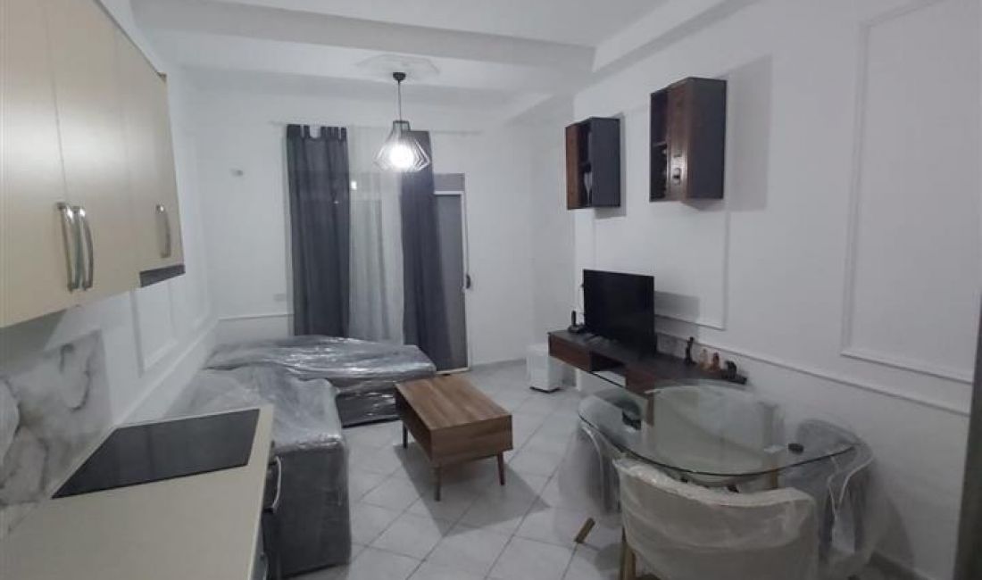 Shtepi me qera Apartament ne Tirane, 2+1, Mobilimi E mobiluar, Pagesa 600  Euro.