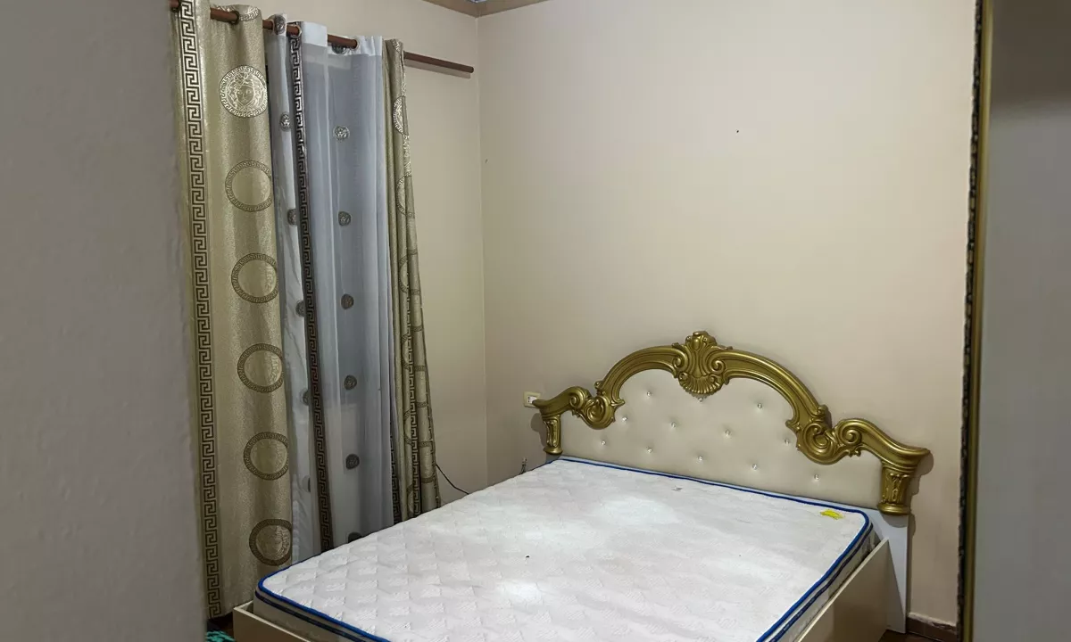 Shtepi me qera Apartament ne Tirane, 1+1, Mobilimi E mobiluar, Pagesa 580  Euro.