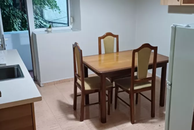 Jepet shtepi me qera,sheshi Willsom,2+1