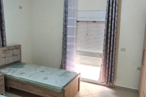Shtepi me qera Shtepi Private ne Tirane, 2+1, Mobilimi E mobiluar, Pagesa 450  Euro.
