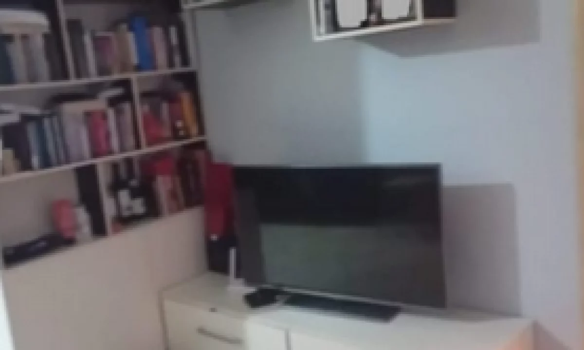 Shtepi me qera Apartament ne Tirane, 1+1, Mobilimi E mobiluar, Pagesa 500  Euro.