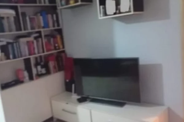 Jepet apartament 1+1 me qera ne yzberisht