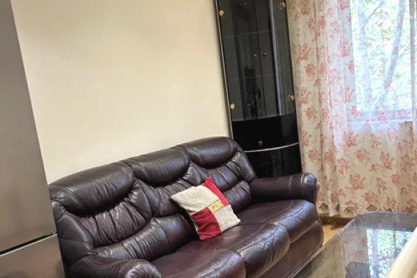 Jepet me qera apartament.2+1. Bulevardi Bajram curri