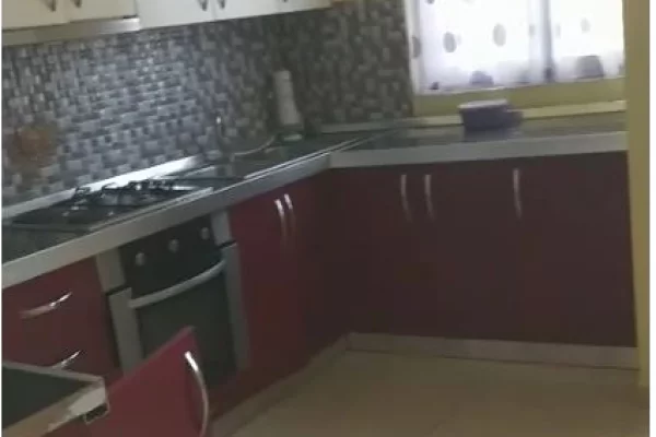 Prane Kompleksit Grand, jepet me qera 3+1 bosh