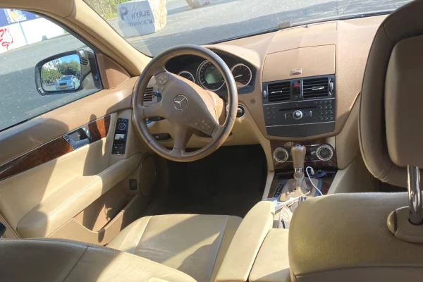 Makina me qera ne Tirane - 4,000 Euro