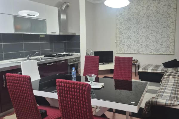 Fresku, jepet me qera apartament 2+1