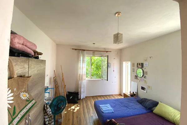 Prane Ish tregut Elektrik, jepet me qera 1+1