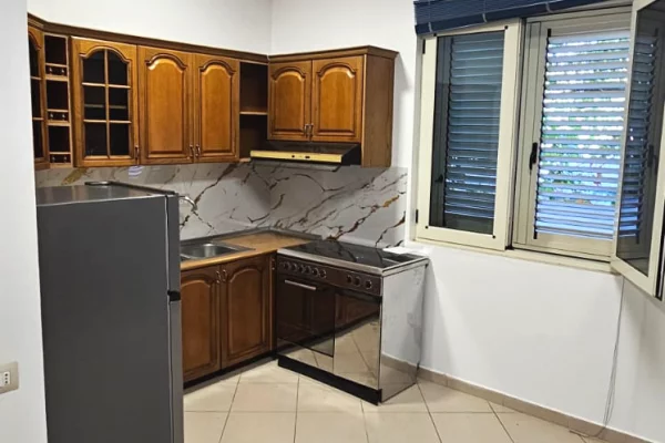 Vilat Gjermane, jepet me qera 2+1