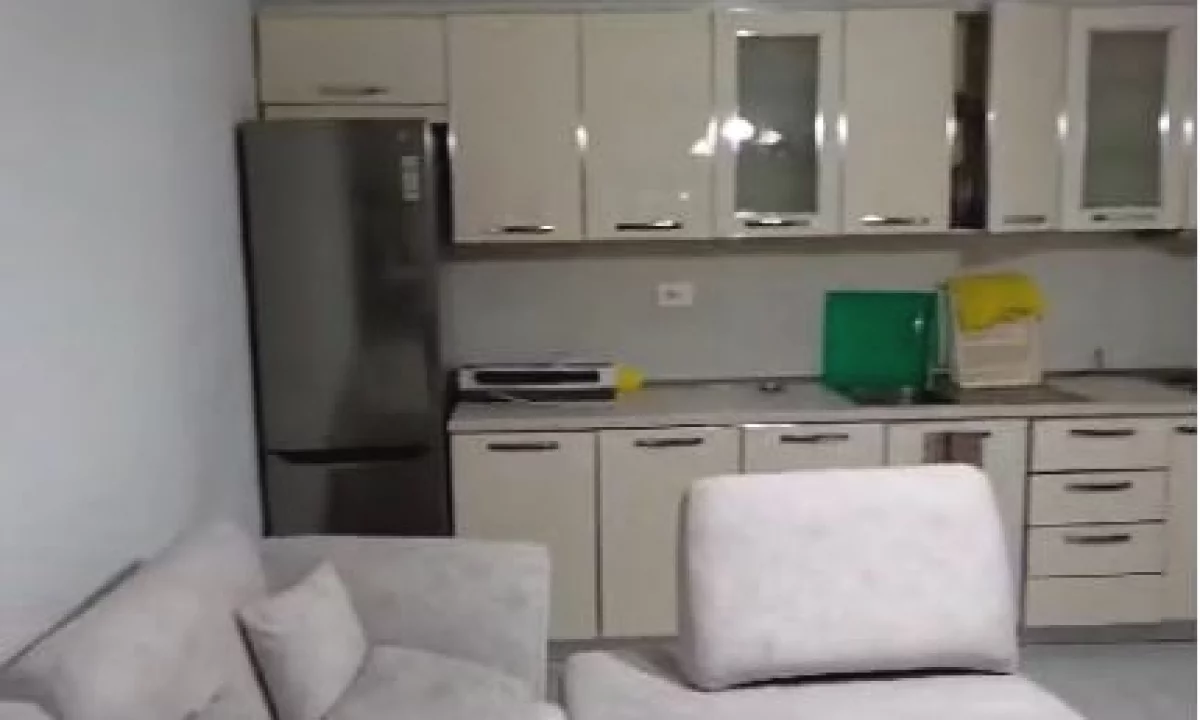 Shtepi me qera Apartament ne Tirane, 1+1, Mobilimi E mobiluar, Pagesa 350  Euro.