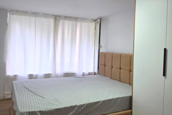 Shtepi me qera Apartament ne Tirane, 2+1, Mobilimi E mobiluar, Pagesa 45,000  Leke.